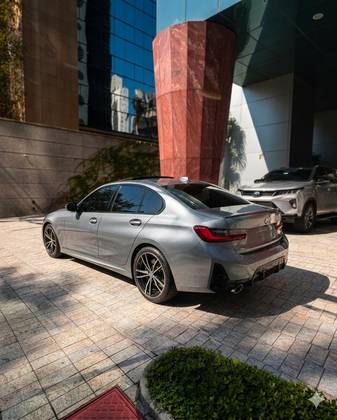 BMW 320i 2.0 16V TURBO FLEX M SPORT AUTOMÁTICO BMW 320i 2.0 16V TURBO FLEX M SPORT AUTOMÁTICO